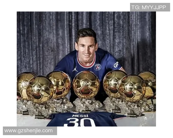 聚焦世界足球巨星荣誉盛典全面解读辉煌奖杯背后的传奇故事